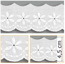 Bordado Inglês BP053 001 Branco - 4,5 cm
