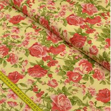 Tecido Estampado para Patchwork - Roses In Bloom: Rosas Fundo Bege (0,50x1,50)