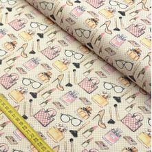 Tecido Estampado para Patchwork - Necessaires: Acessórios Femininos (0,50x1,40)