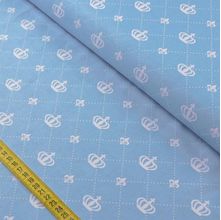 Tecido Estampado para Patchwork - Essentials Coroa Grande Fundo Azul Bebê (0,50x1,50)