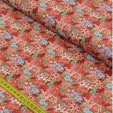Tecido Estampado para Patchwork - Fiori: Flores Misturadas Fundo Vermelho (0,50x1,40)