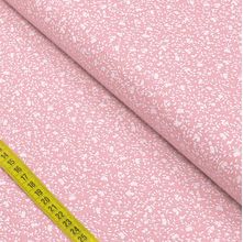 Tecido Estampado para Patchwork - Essentials Floral Branco Fundo Rosa Bebê (0,50x1,50)