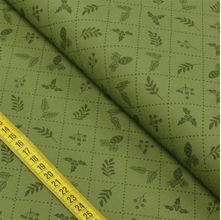 Tecido Estampado para Patchwork - Natal: Folhagem com Pinhas Fundo Verde Musgo (0,50x1,40)