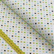 Tecido Estampado para Patchwork - Honey Bee: Multi Stars (0,50x1,40)