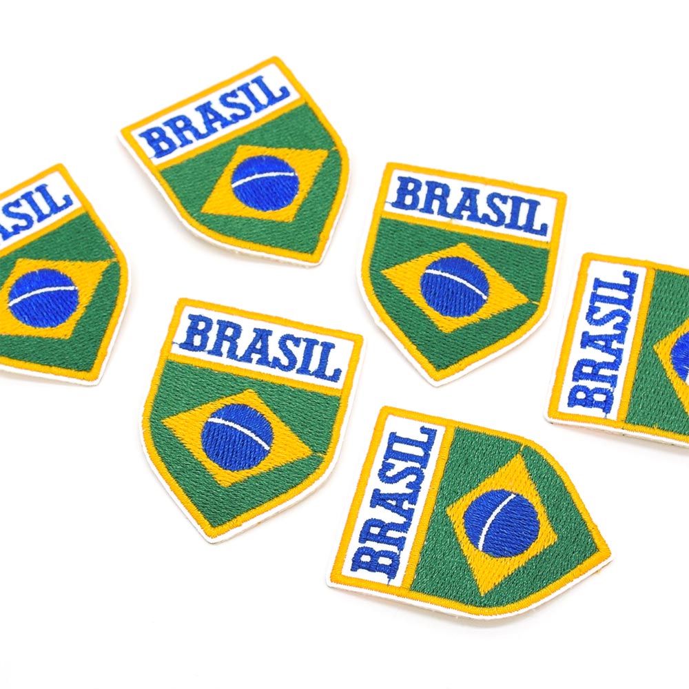 10 Colar Brazil Brazão Copa Sacolinha Infantil Cordão