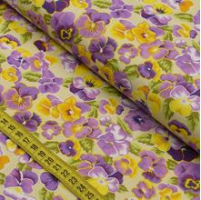 Tecido Estampado para Patchwork - Amor Perfeito : Fundo Bege com Floral (0,50x1,40)