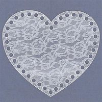 Base Acrílica Coração Decorada para Crochê - 20cm Re - rendada