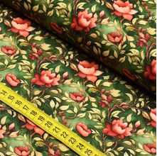 Tecido Estampado Para Patchwork - Clube Mais Criativo : Rosas Fundo Verde (0,50x1,40)