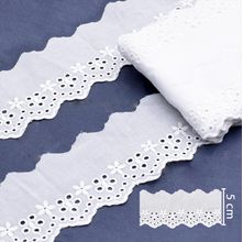 Bordado Inglês de Algodão 5,0cm Círculo 475874  Branco - 13,7 Metros